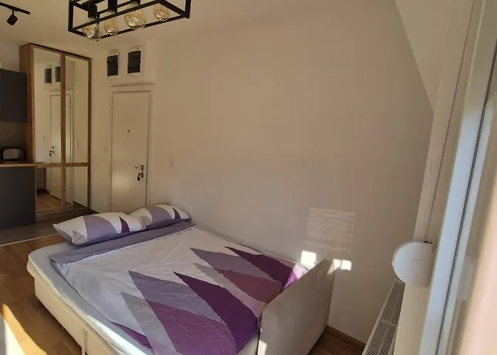 Forest Rest アパート *